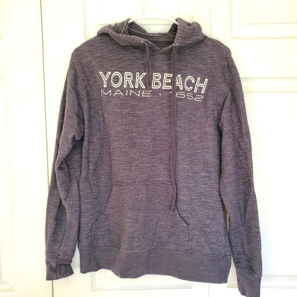 York Beach Maine Sweatshirt Size Medium Pre-owned.In great shape